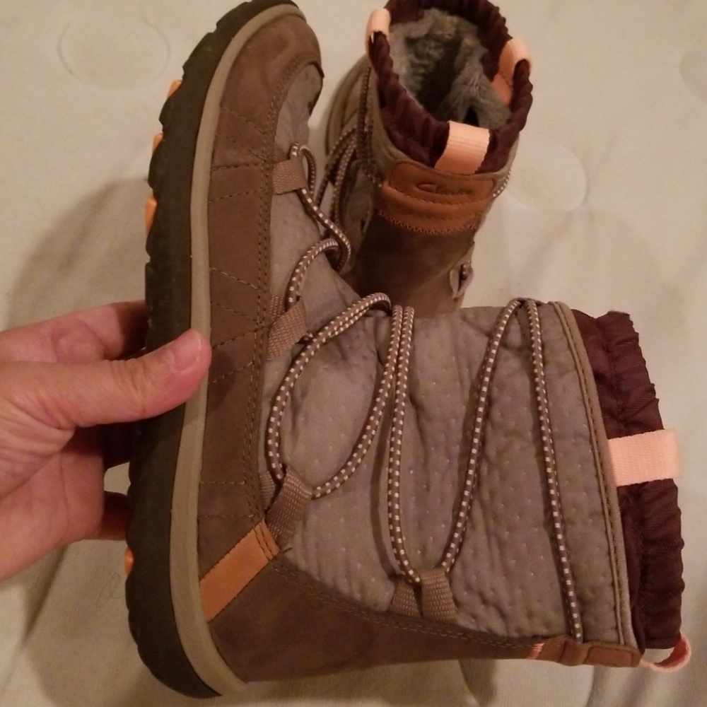 Boots - Picture 5 of 6
